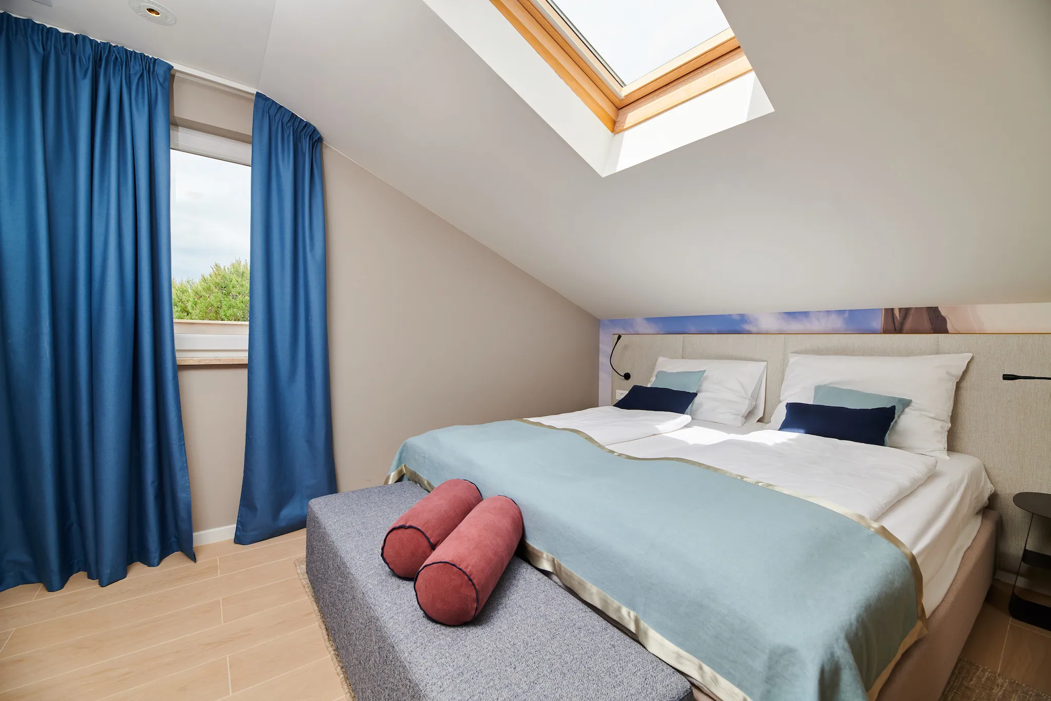One-Bedroom Suite with Balcony and Sea View