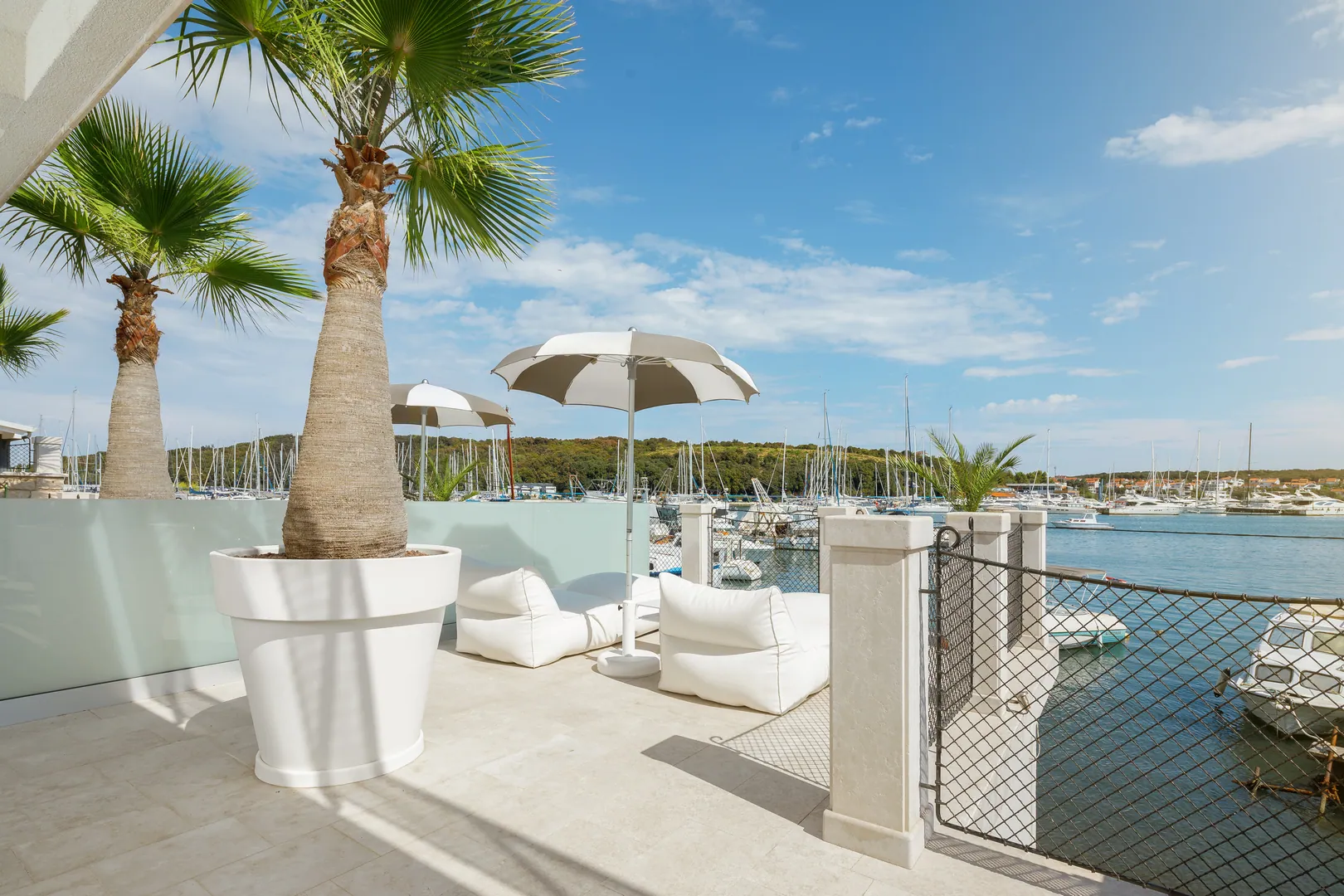 5-Star Executive Suite with Balcony and Sea View
