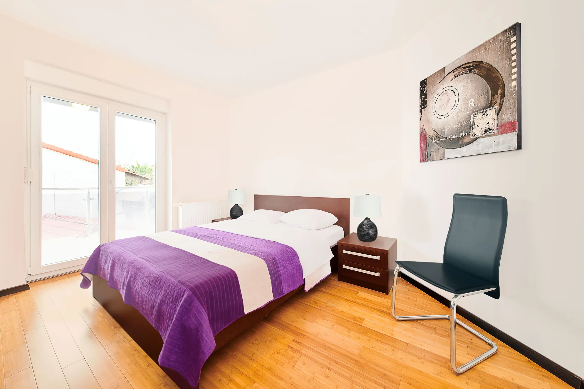Three-Bedroom Apartment with Balcony
